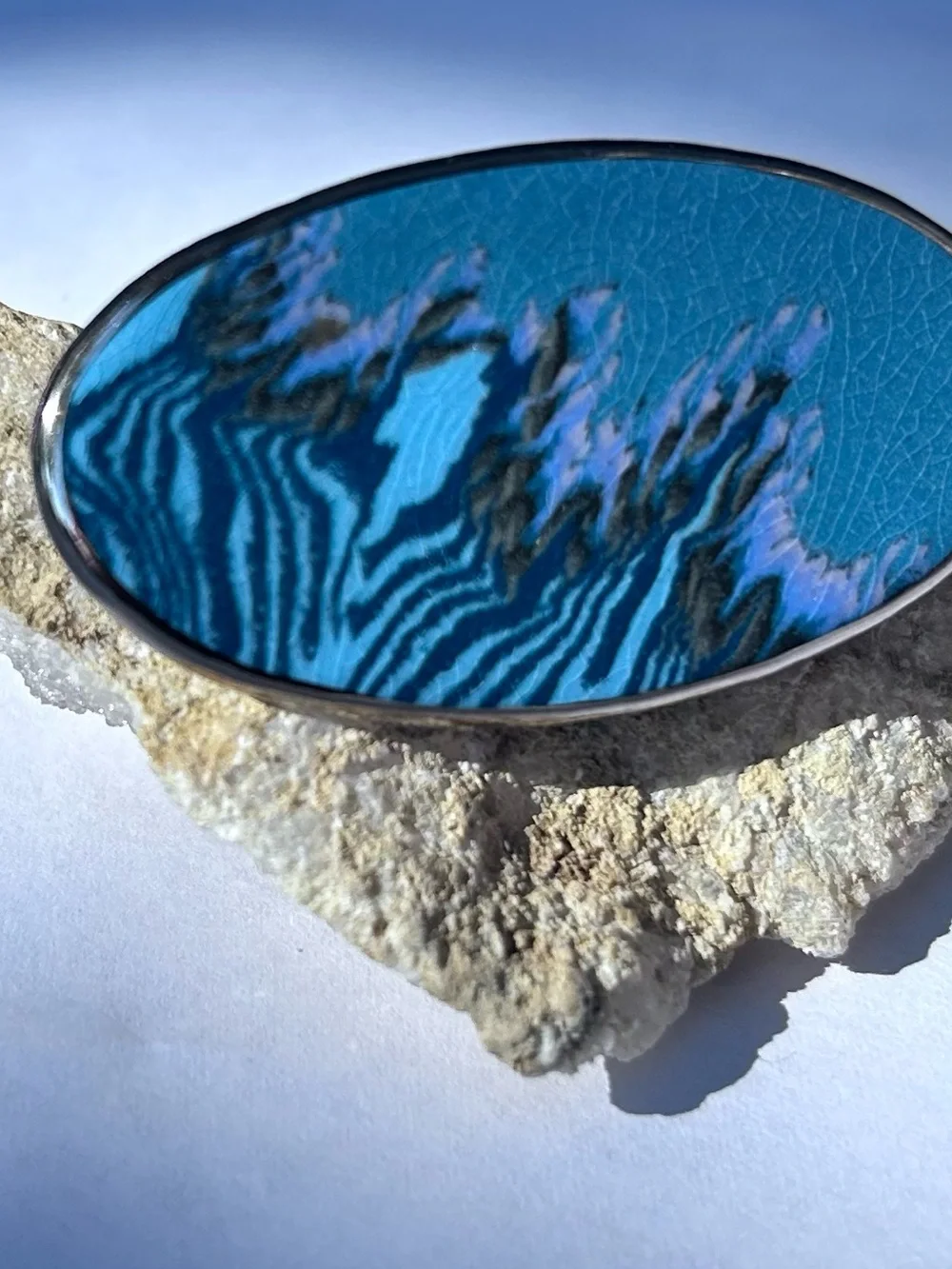 Vintage 1970s Marbled Ceramic Oval Brooch - Teal Green & Blue Agateware Pin